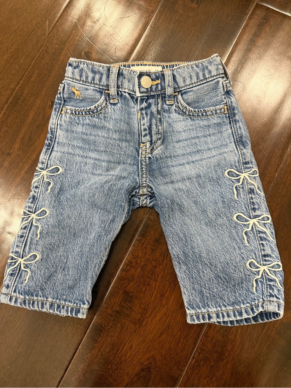 abercrombie baby blue denim with bow detail - Picture 2 of 4